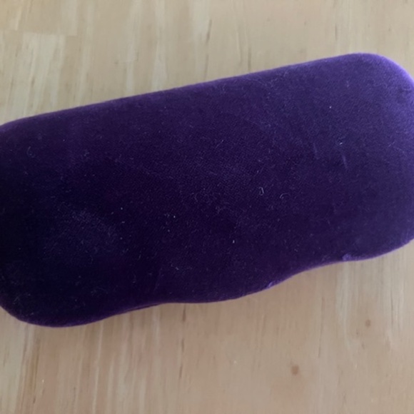 Gucci Glass Case - Picture 2 of 2